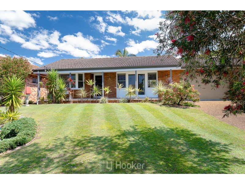 82 Alhambra Avenue, Macquarie Hills NSW 2285