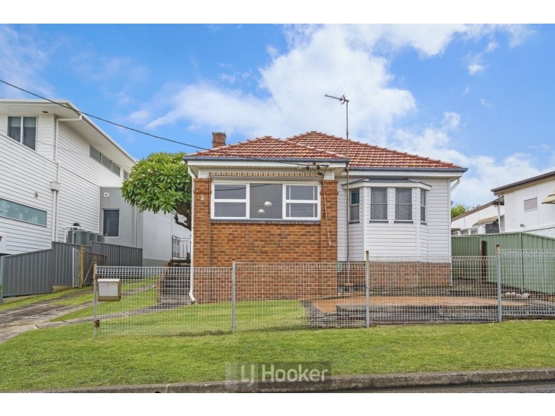 2 Beryl Street, Warners Bay NSW 2282