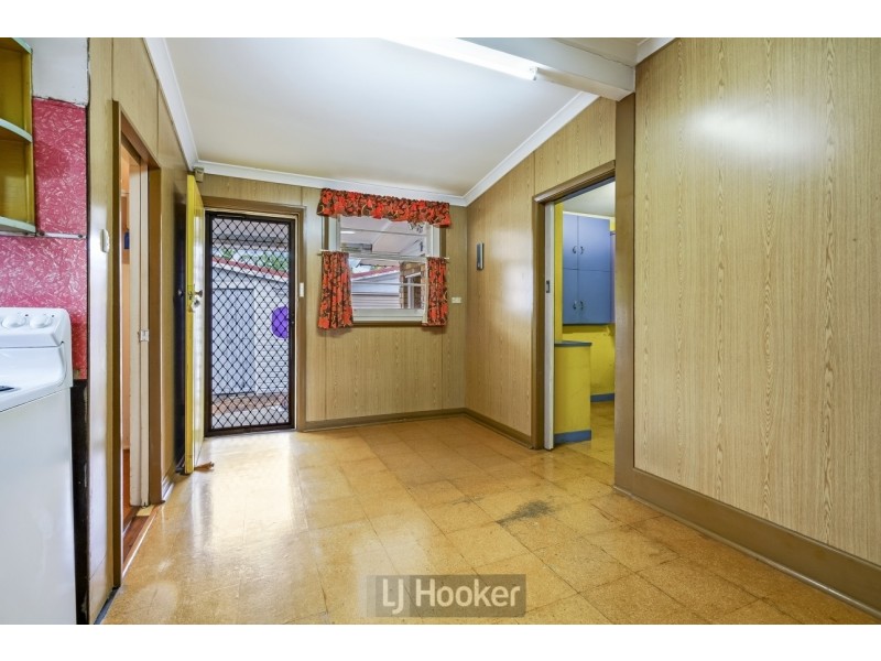 2 Beryl Street, Warners Bay NSW 2282