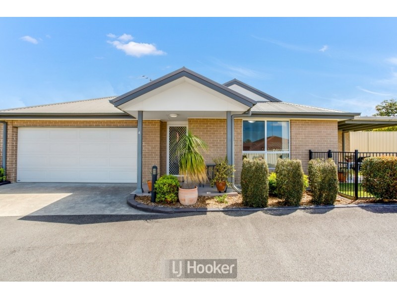 4/18 Croudace Road, Elermore Vale NSW 2287