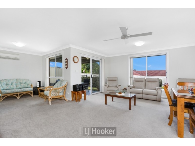 4/18 Croudace Road, Elermore Vale NSW 2287