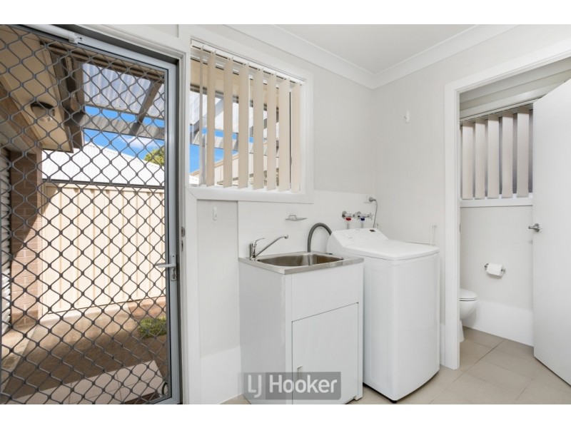 4/18 Croudace Road, Elermore Vale NSW 2287