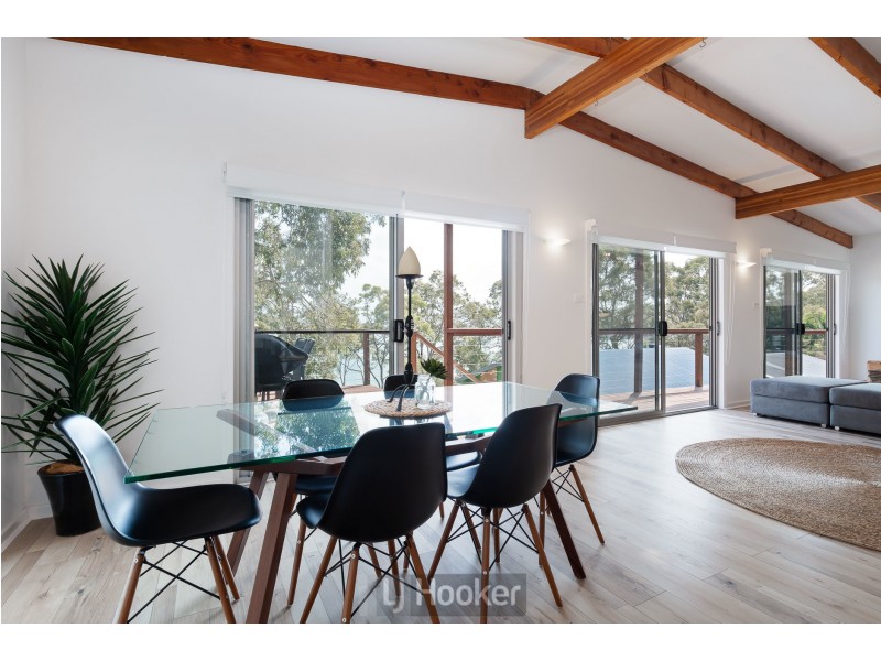 106 Beach Road, Wangi Wangi NSW 2267