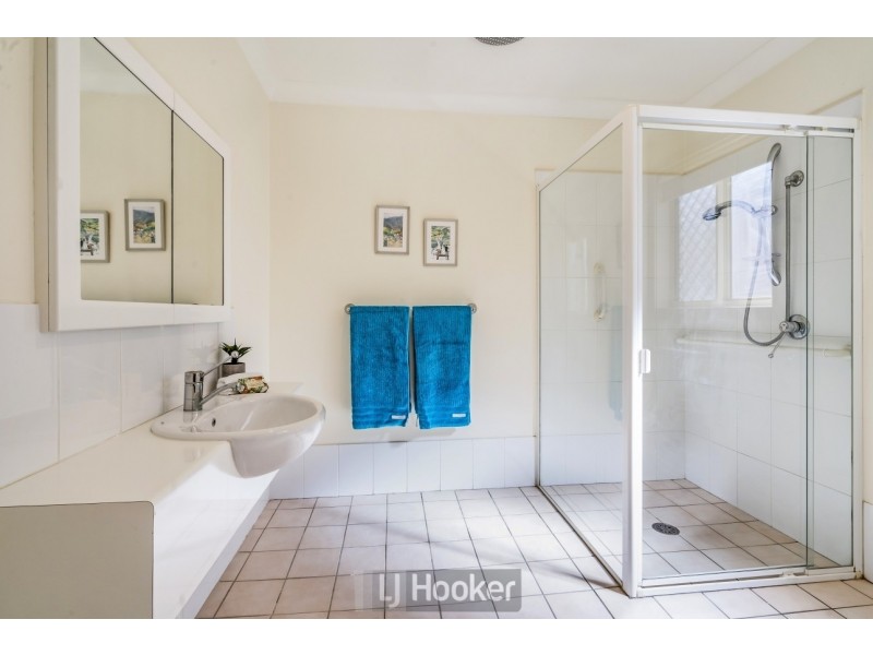 22 Phoenix Drive, Warners Bay NSW 2282