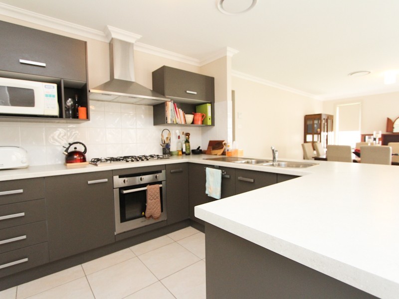 26 Burrong Street, Fletcher NSW 2287