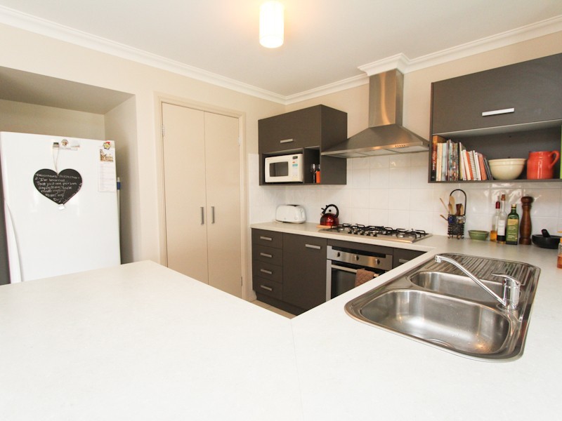 26 Burrong Street, Fletcher NSW 2287