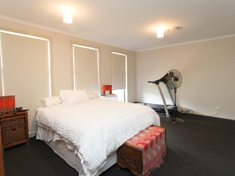 26 Burrong Street, Fletcher NSW 2287