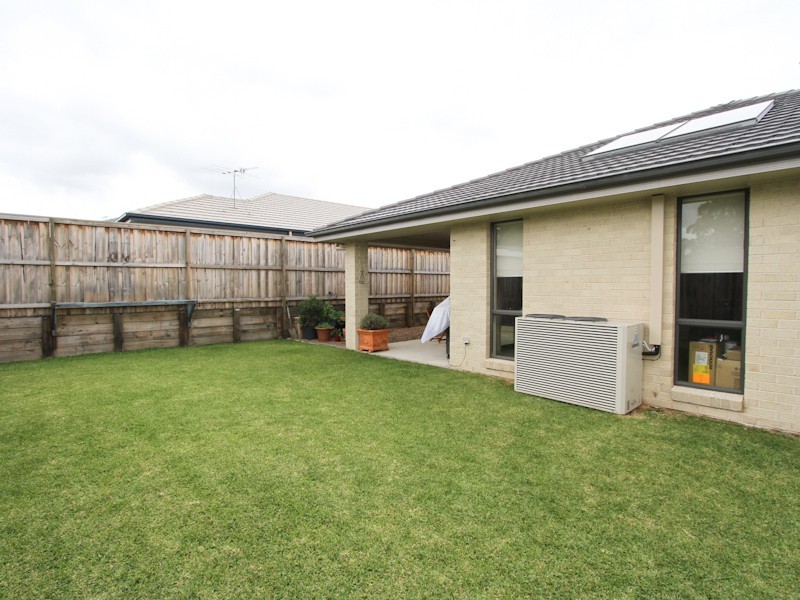 26 Burrong Street, Fletcher NSW 2287