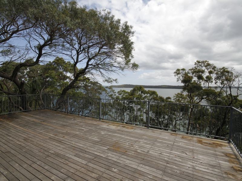 264 Dobell Dr, Wangi Wangi NSW 2267