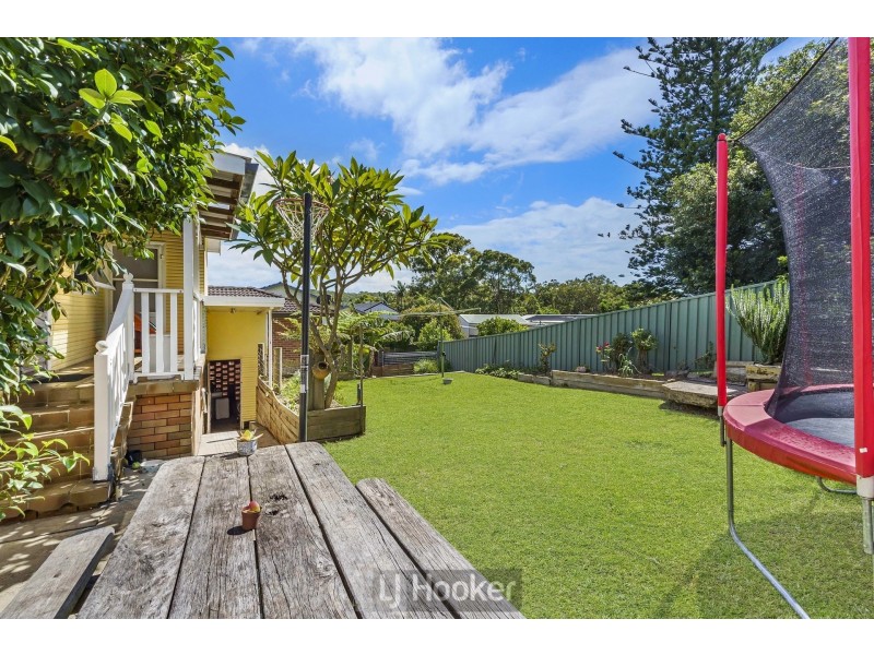 74 Jonathan Street, Eleebana NSW 2282