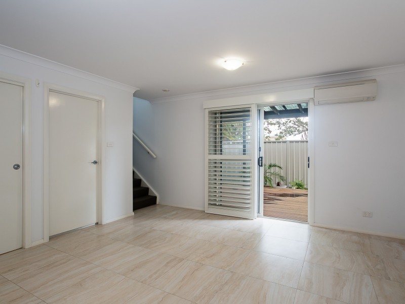 4/49 Lurnea Crescent, Valentine NSW 2280