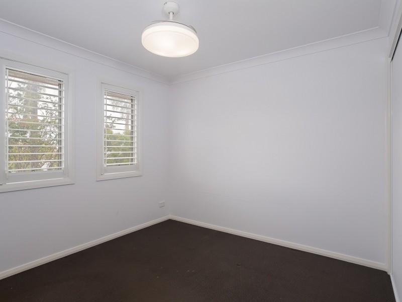 4/49 Lurnea Crescent, Valentine NSW 2280