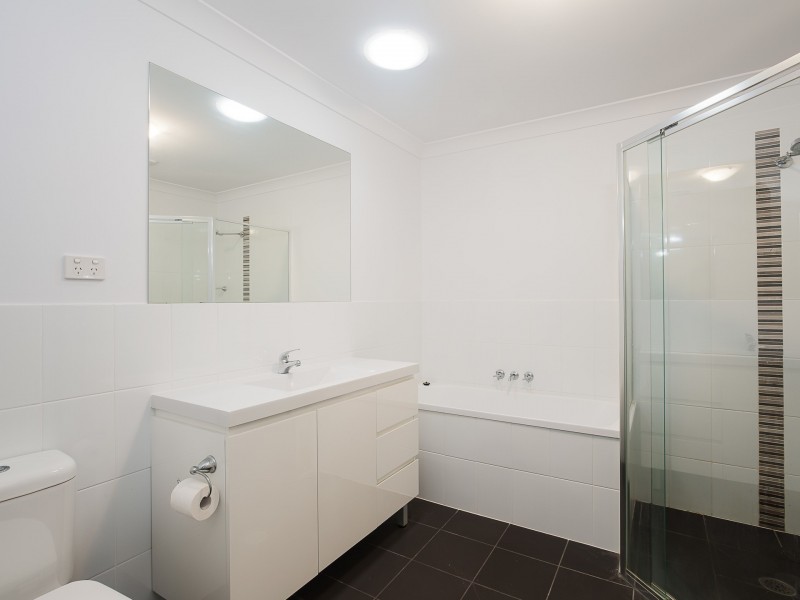 4/49 Lurnea Crescent, Valentine NSW 2280