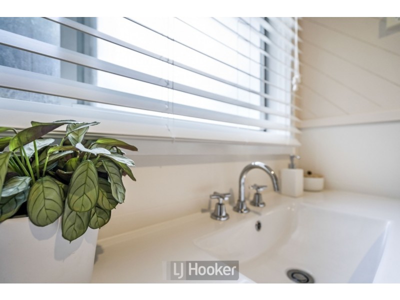 34 Coniston Close, Rankin Park NSW 2287