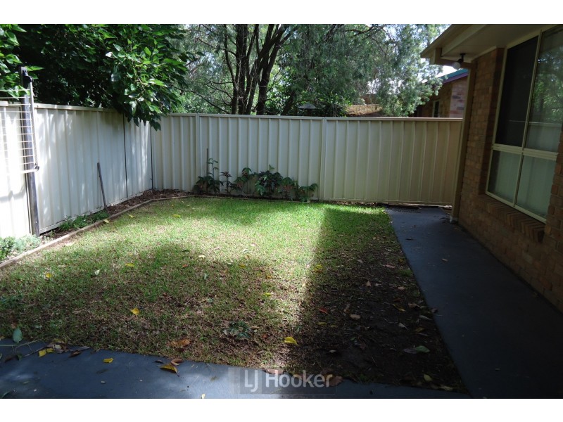 2/156 Medcalf Street, Warners Bay NSW 2282