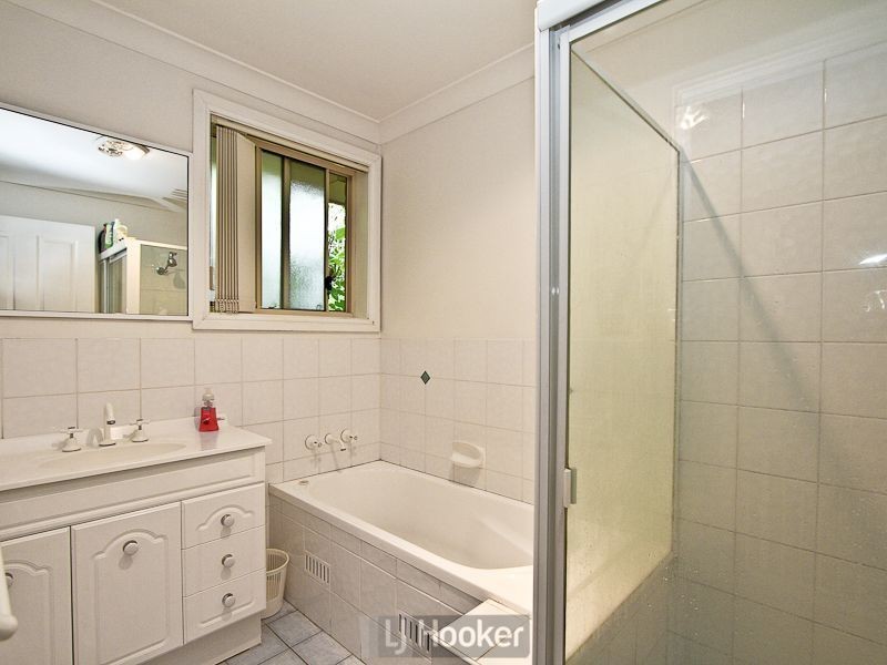 2/156 Medcalf Street, Warners Bay NSW 2282