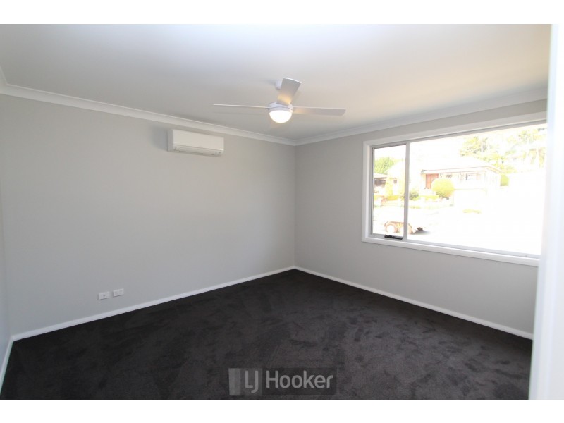 2/37-39 Tallawalla Road, Valentine NSW 2280