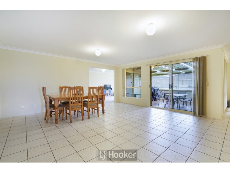 6 Karong Avenue, Maryland NSW 2287