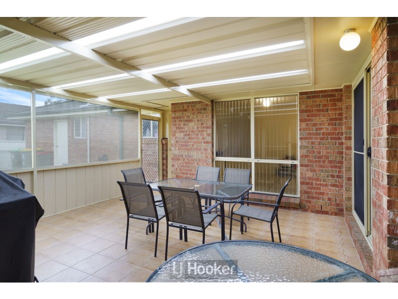 6 Karong Avenue, Maryland NSW 2287