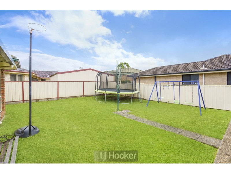 6 Karong Avenue, Maryland NSW 2287