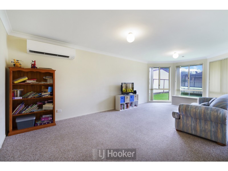 6 Karong Avenue, Maryland NSW 2287