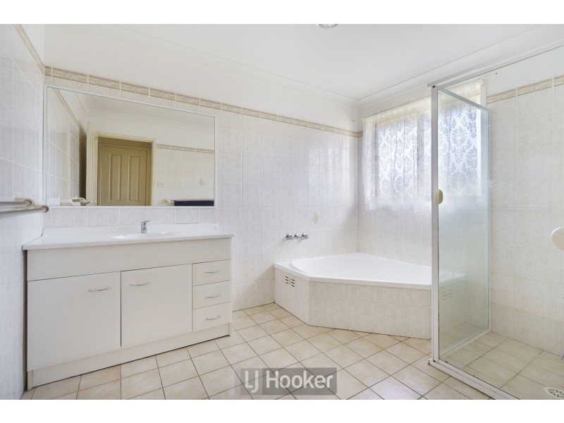 6 Karong Avenue, Maryland NSW 2287