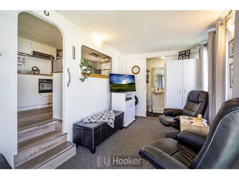 44/21 Anzac Parade, Teralba NSW 2284