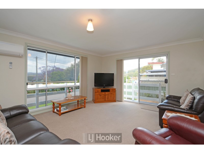 2a Lake Road, Fennell Bay NSW 2283