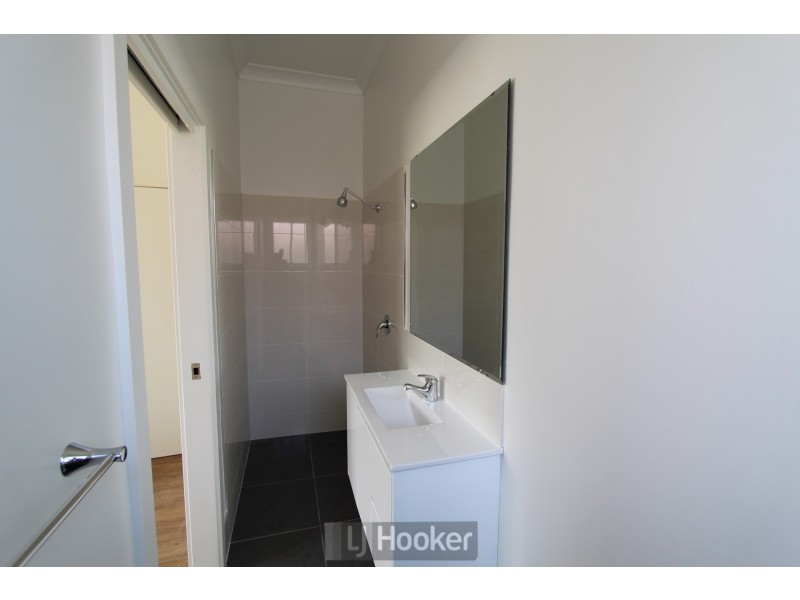 2 Janice Street, Warners Bay NSW 2282