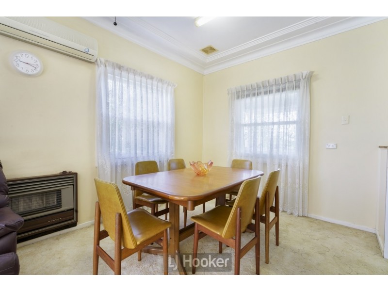 10 Jesson Parade, Warners Bay NSW 2282