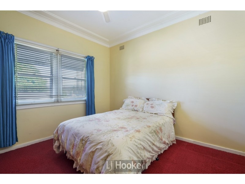 10 Jesson Parade, Warners Bay NSW 2282