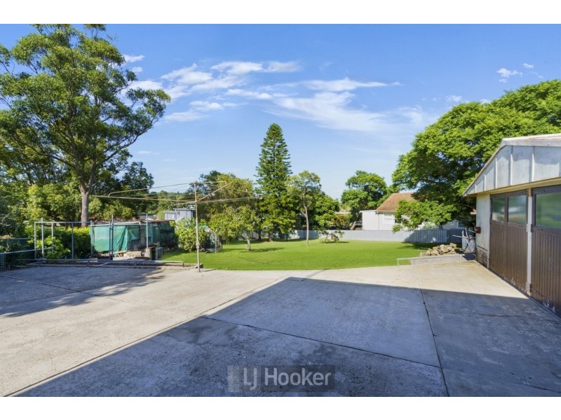 10 Jesson Parade, Warners Bay NSW 2282