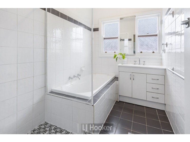 166 Park Avenue, Kotara NSW 2289