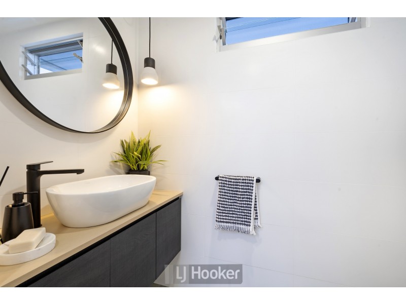 360 The Esplanade, Speers Point NSW 2284