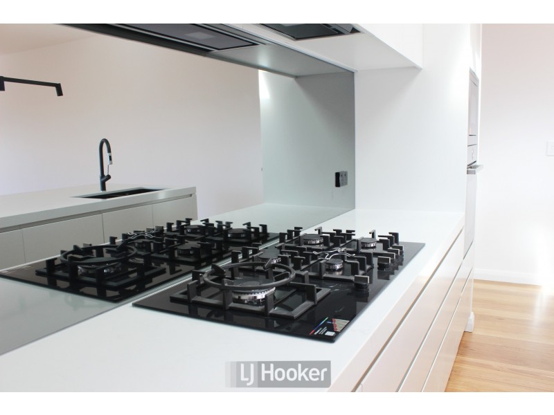 5b Jones Avenue, Warners Bay NSW 2282