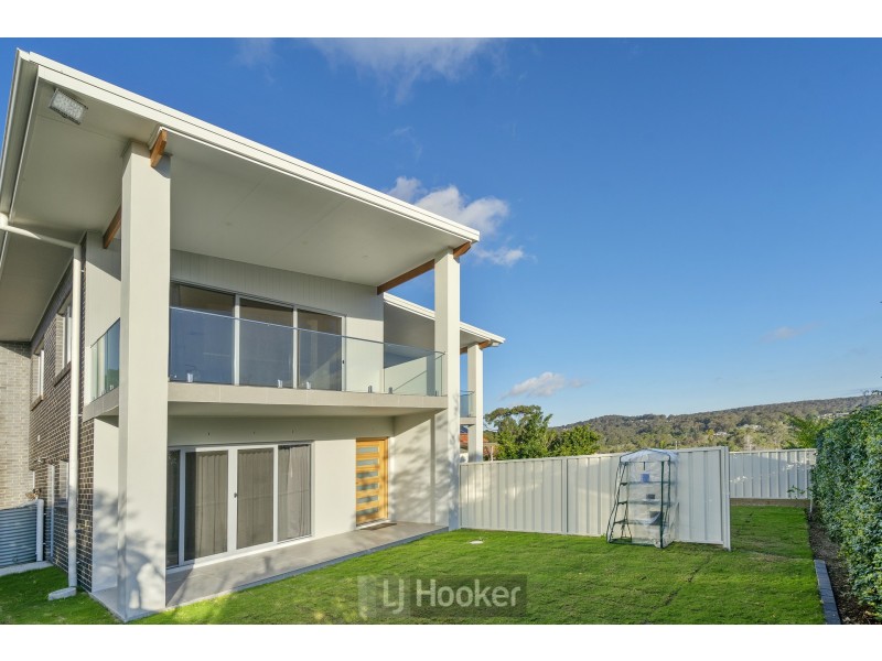 5b Jones Avenue, Warners Bay NSW 2282