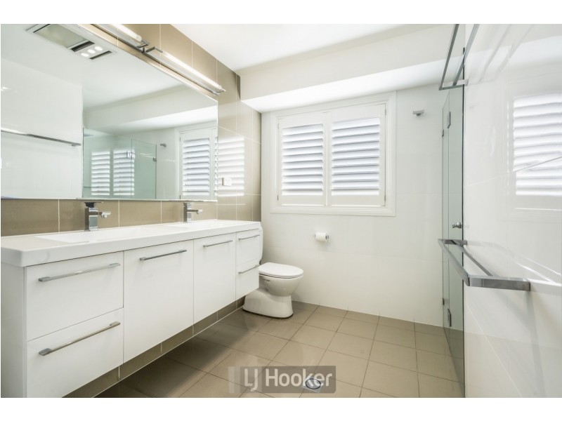 16 Connaught Road, Valentine NSW 2280