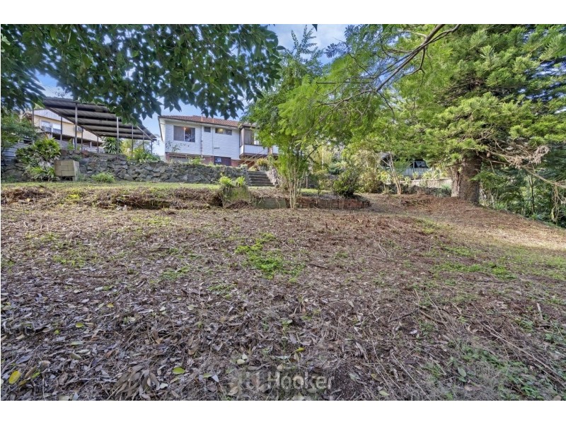 8 Royal Street, Warners Bay NSW 2282