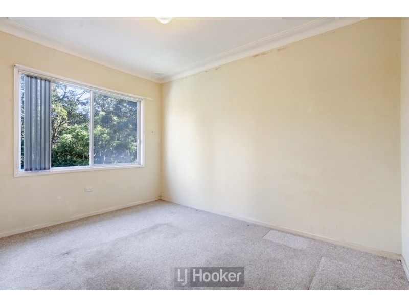 8 Royal Street, Warners Bay NSW 2282