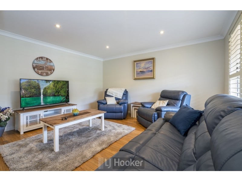 37 Leichhardt Road, Valentine NSW 2280