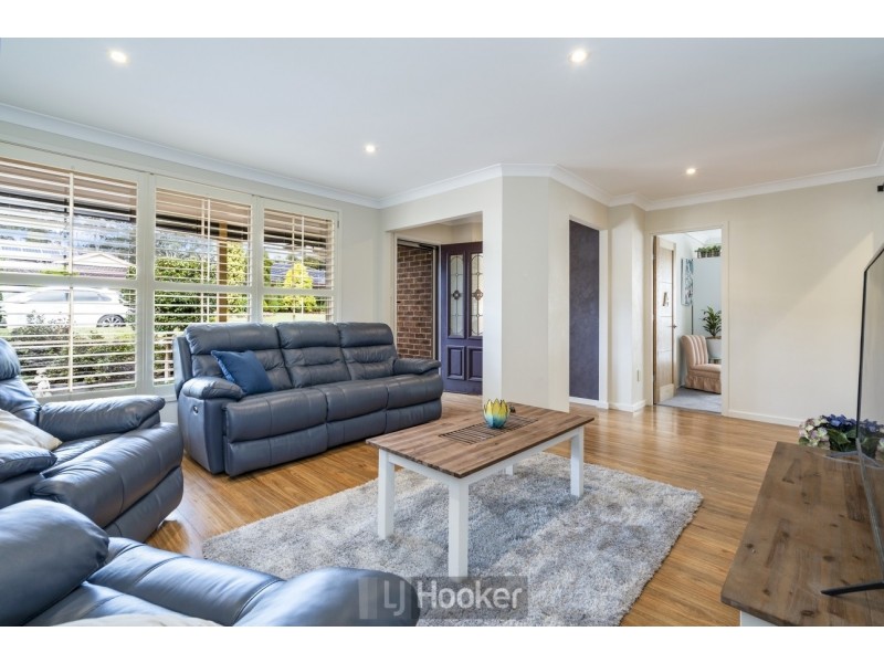 37 Leichhardt Road, Valentine NSW 2280