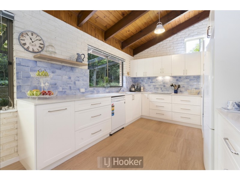 4 Tyrrells Close, Eleebana NSW 2282