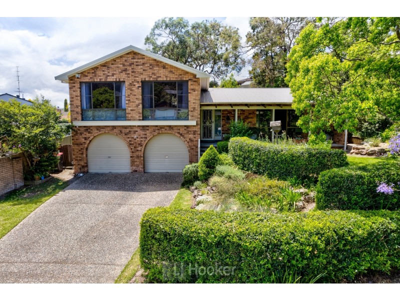 4 Tyrrells Close, Eleebana NSW 2282