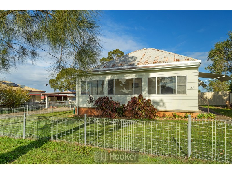 27 Farnsworth Street, Thornton NSW 2322