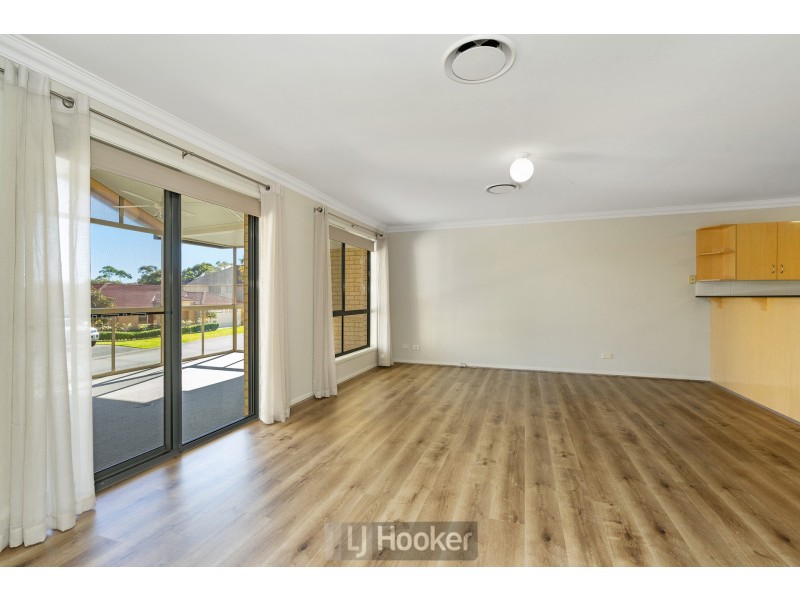 1 Laurina Cove, Valentine NSW 2280
