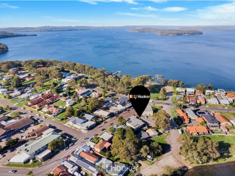 297 Watkins Road, Wangi Wangi NSW 2267