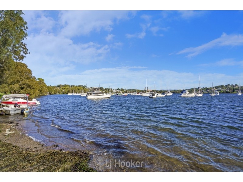 297 Watkins Road, Wangi Wangi NSW 2267