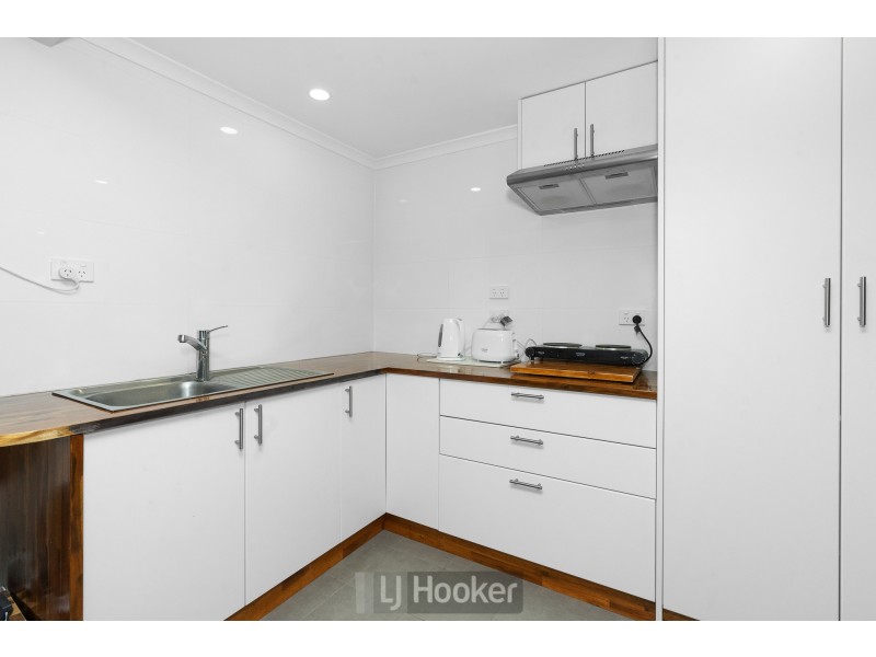 1/5 Blaxland Road, Macquarie Hills NSW 2285