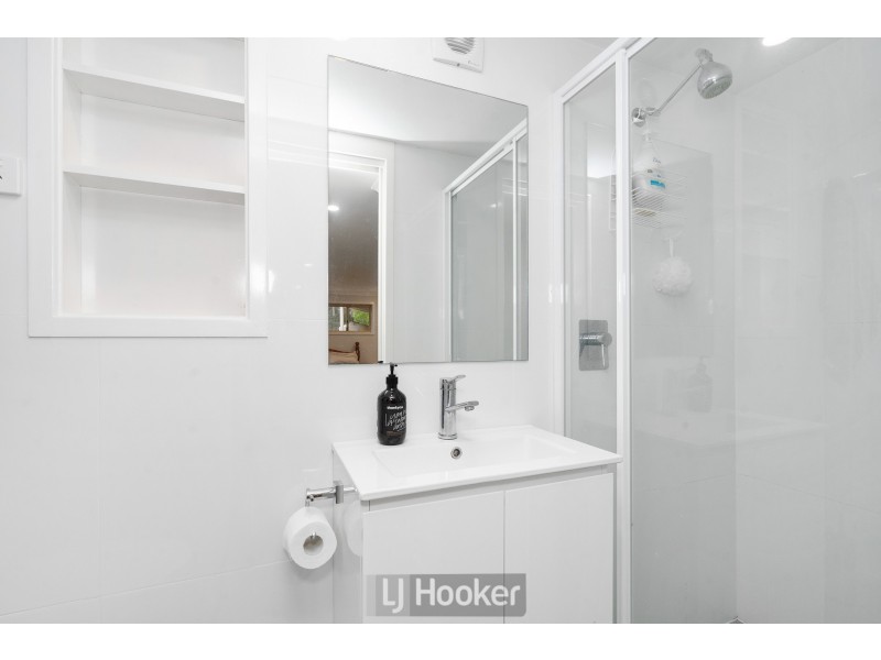 1/5 Blaxland Road, Macquarie Hills NSW 2285