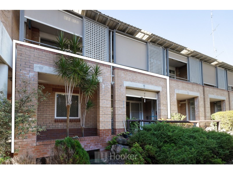 102/3 Violet Town Road, Mount Hutton NSW 2290